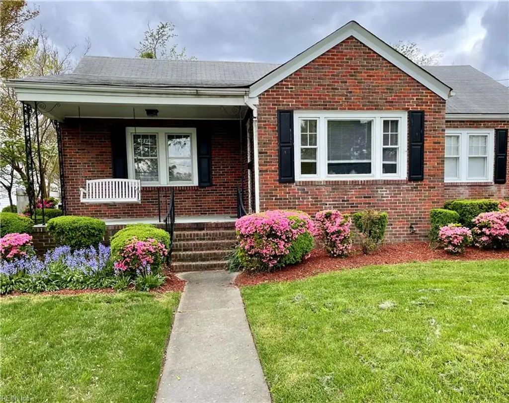 127 Eggleston Ave, Hampton
