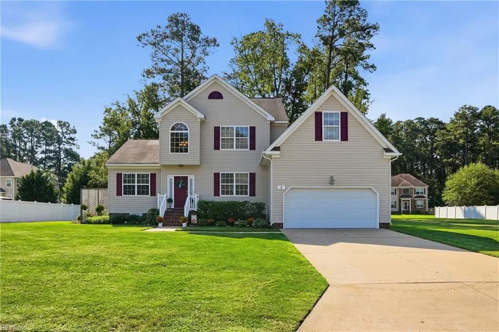 3 Volunteer Trl, Poquoson