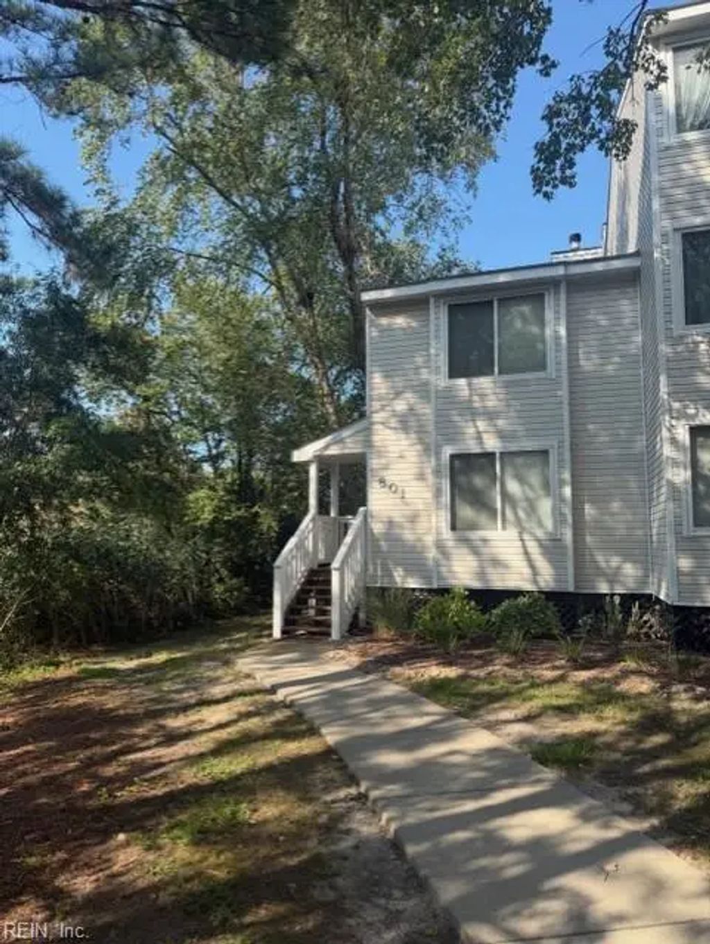 801 Seawinds Ln, Virginia Beach