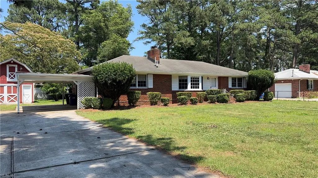 4720 Haywood Dr, Portsmouth