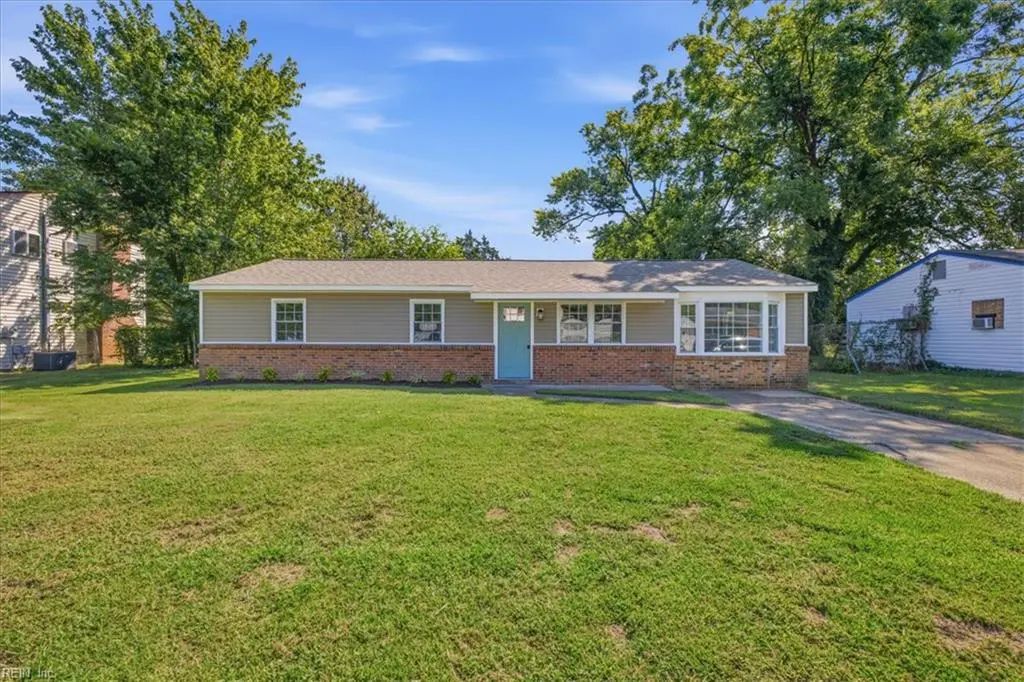 1121 Sir Gawaine Dr, Chesapeake