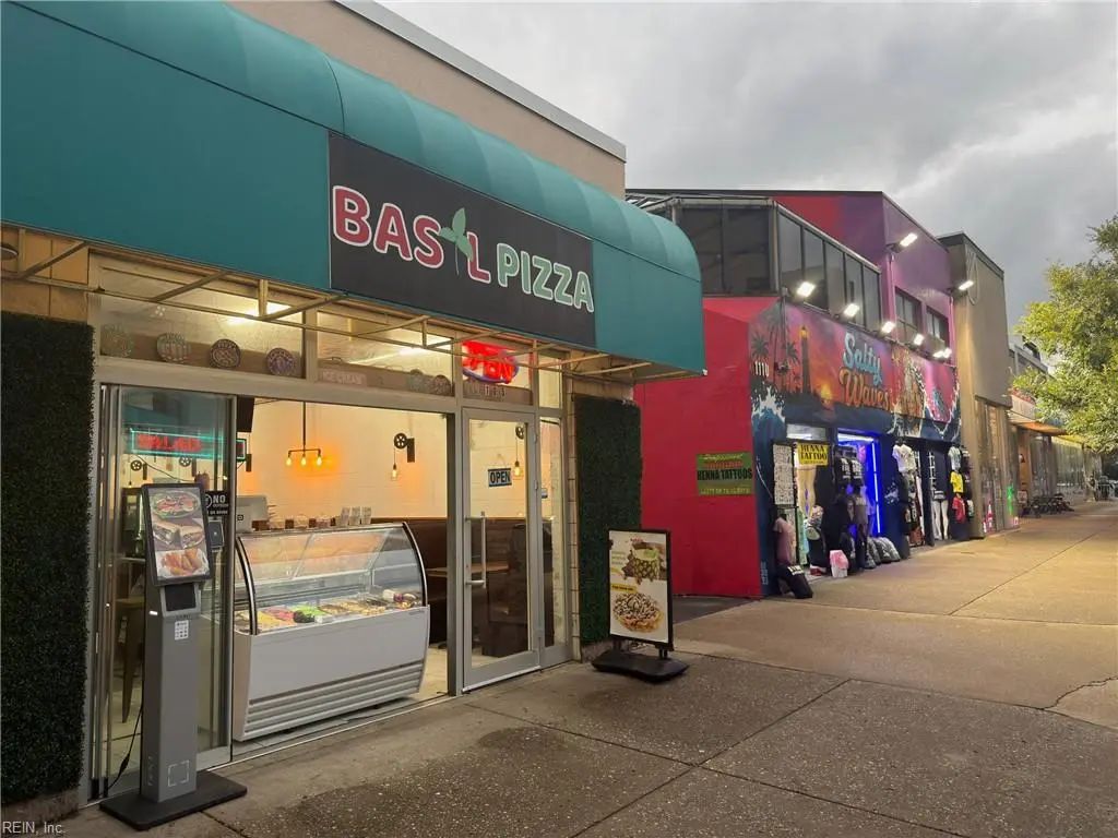 1102 Atlantic Ave, Virginia Beach