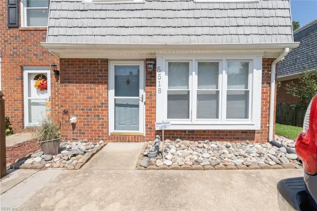 5518 Gates Landing Rd, Virginia Beach