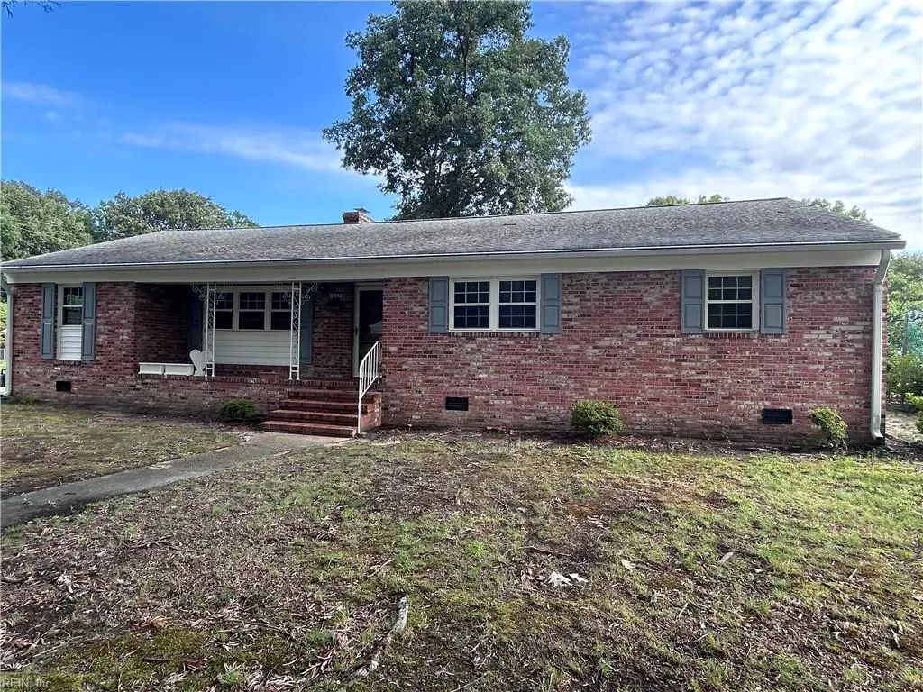 1667 Neptune Dr, Hampton