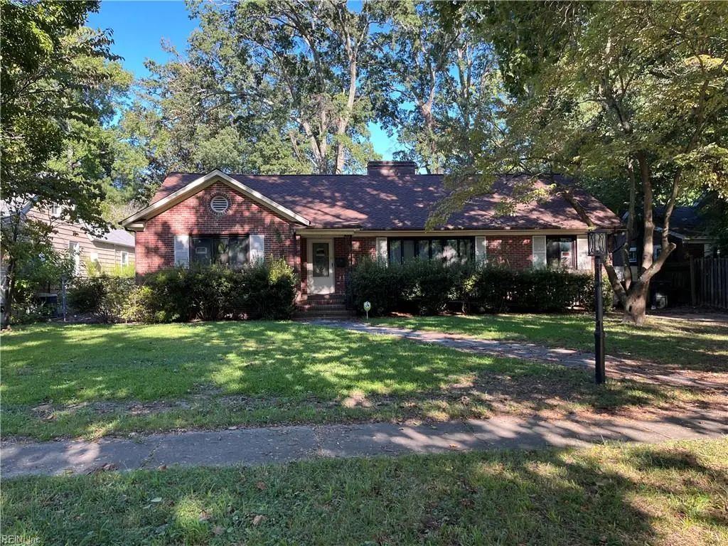 158 Algonquin Rd, Hampton