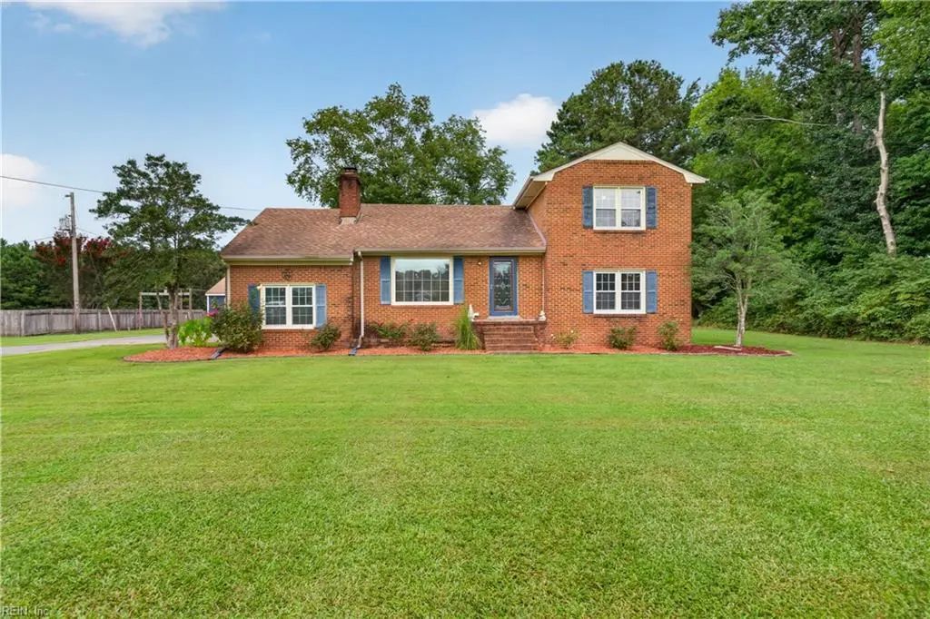 1008 Dutch Rd, Suffolk