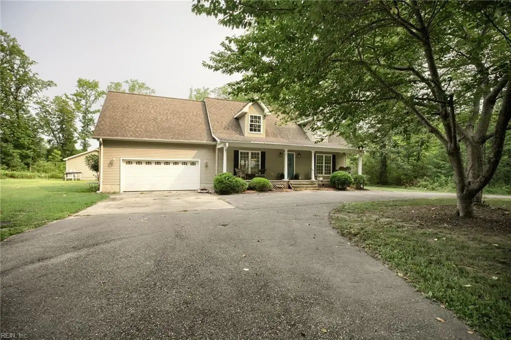 5494 T C Walker Rd, Gloucester County