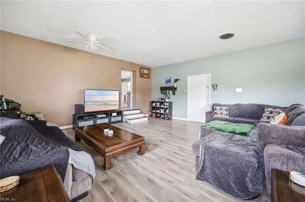 2536 E Little Creek Rd, Norfolk