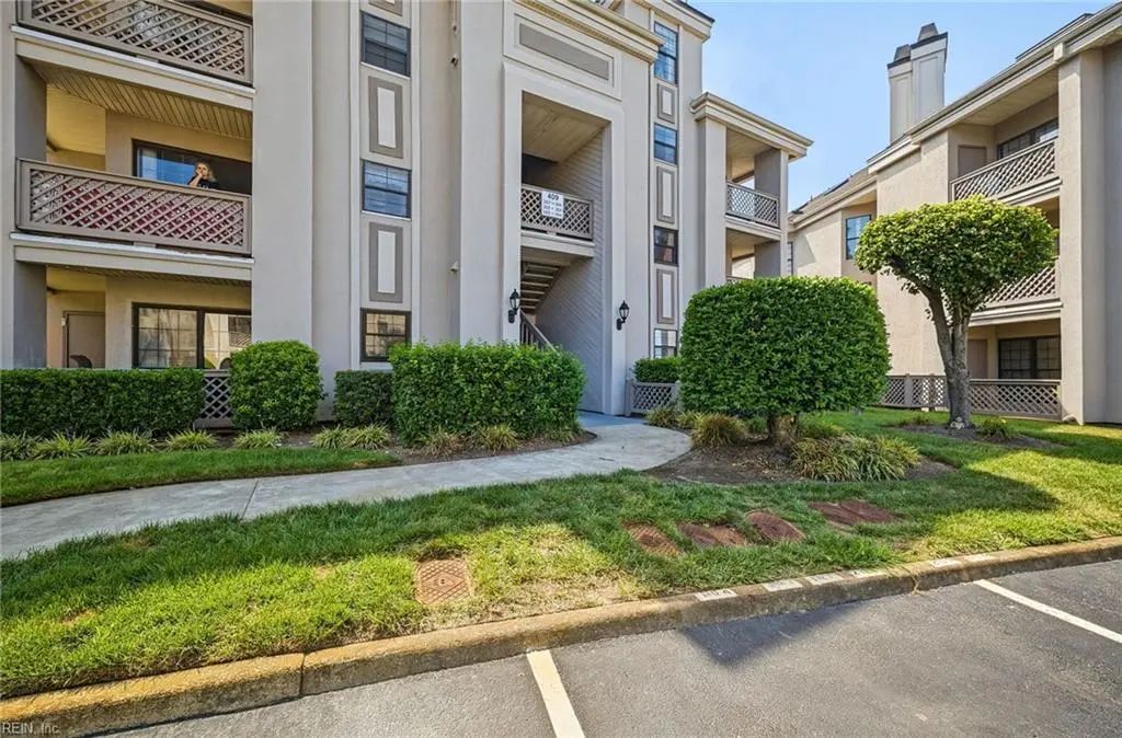 409 Harbour Pt, Virginia Beach