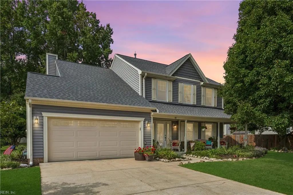 18 Thoroughbred Dr, Hampton