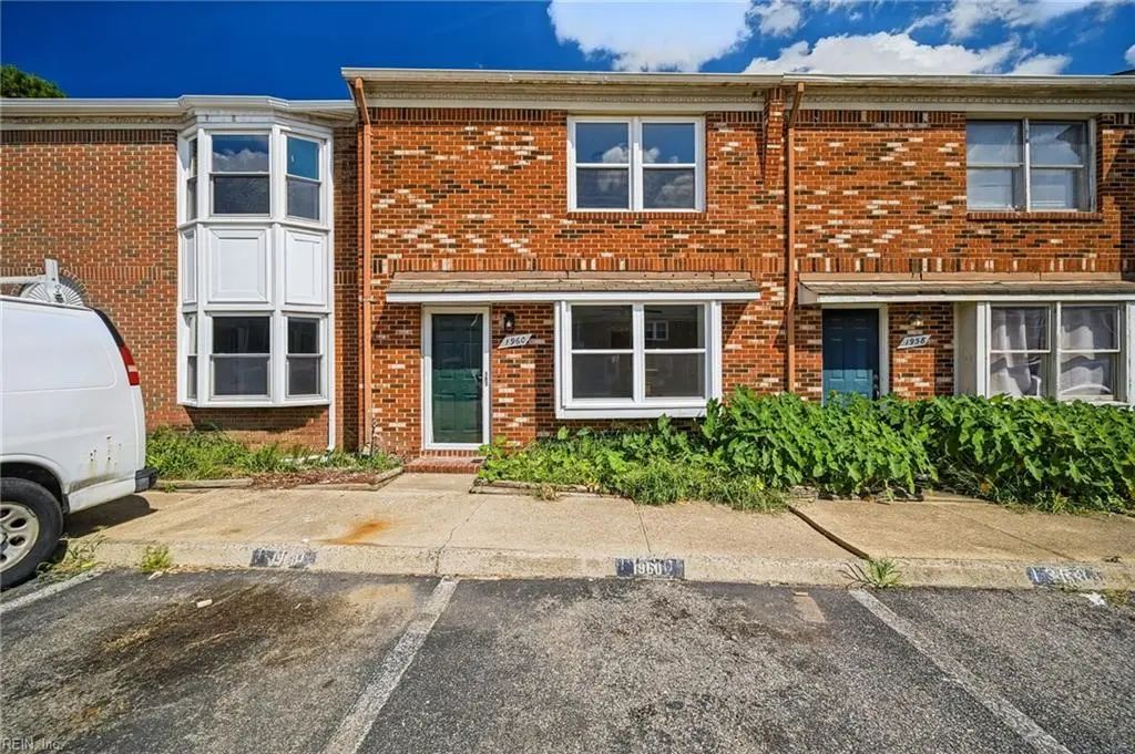 1960 Darnell Dr, Virginia Beach
