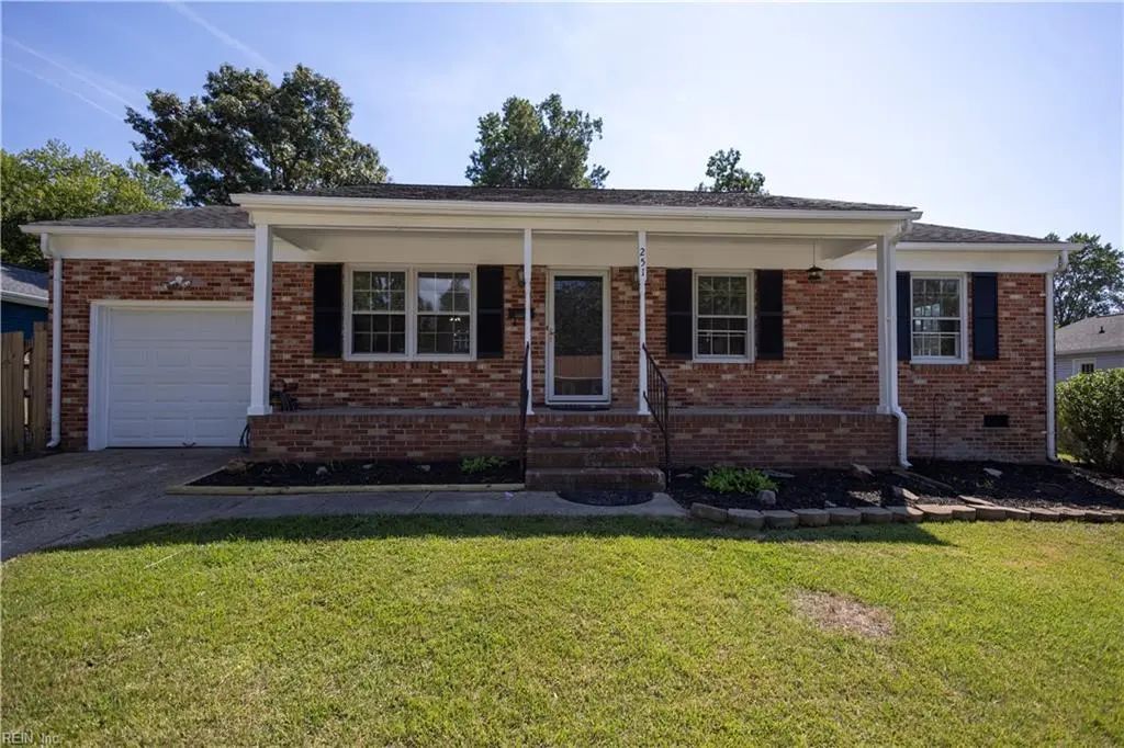251 Mona Dr, Newport News