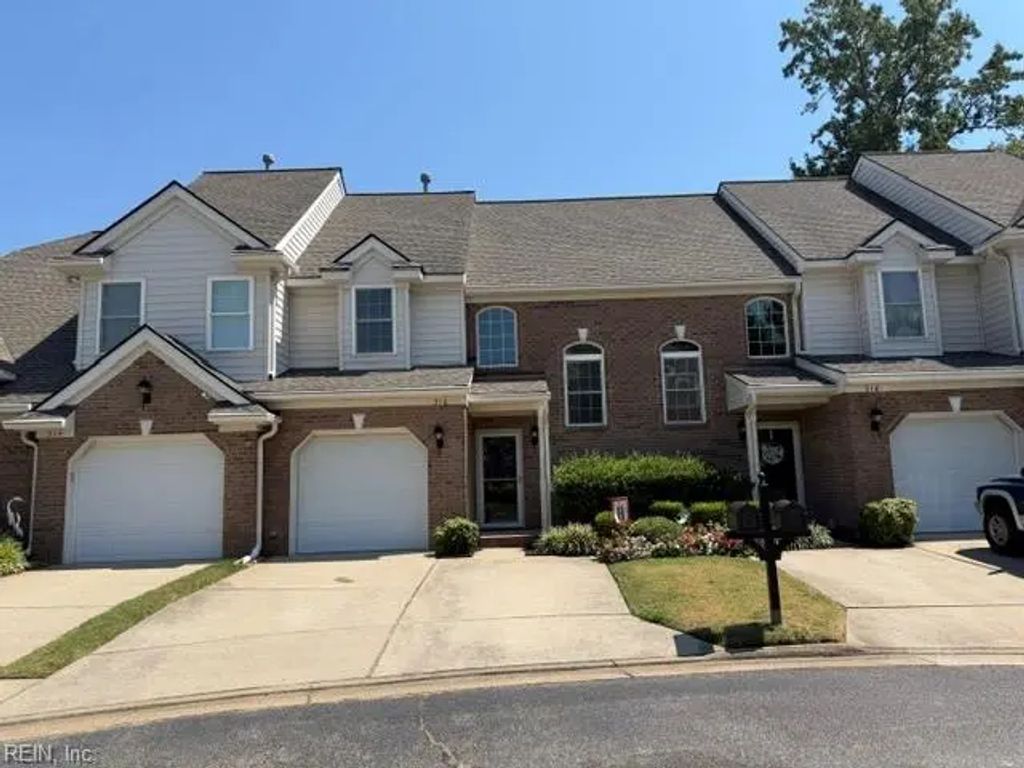 316 Hillside Ter, Newport News