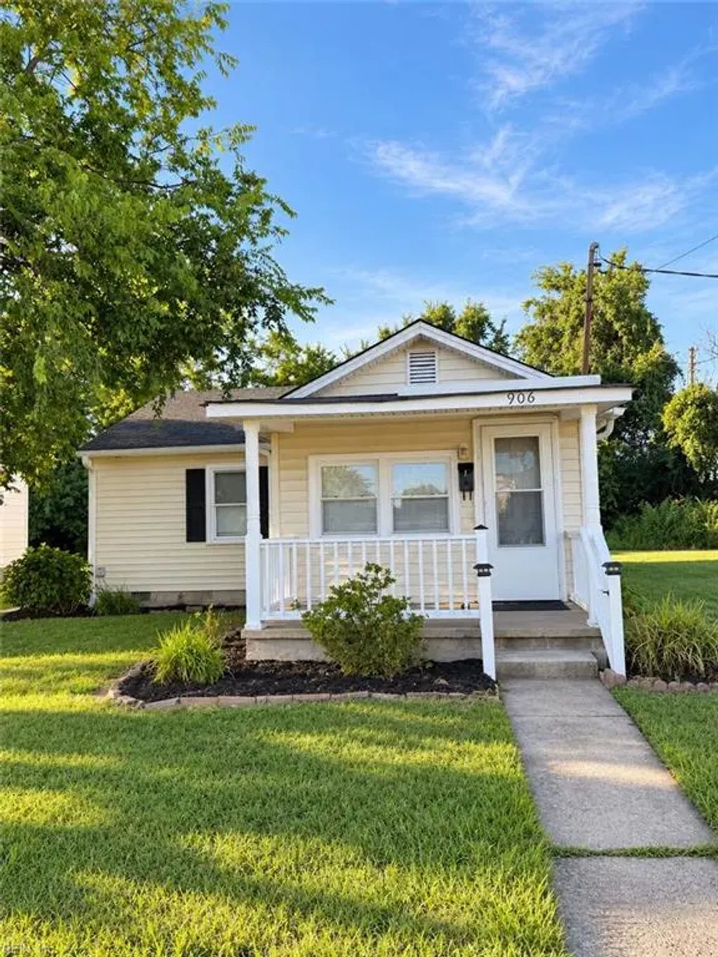 906 Carolina St, Hampton