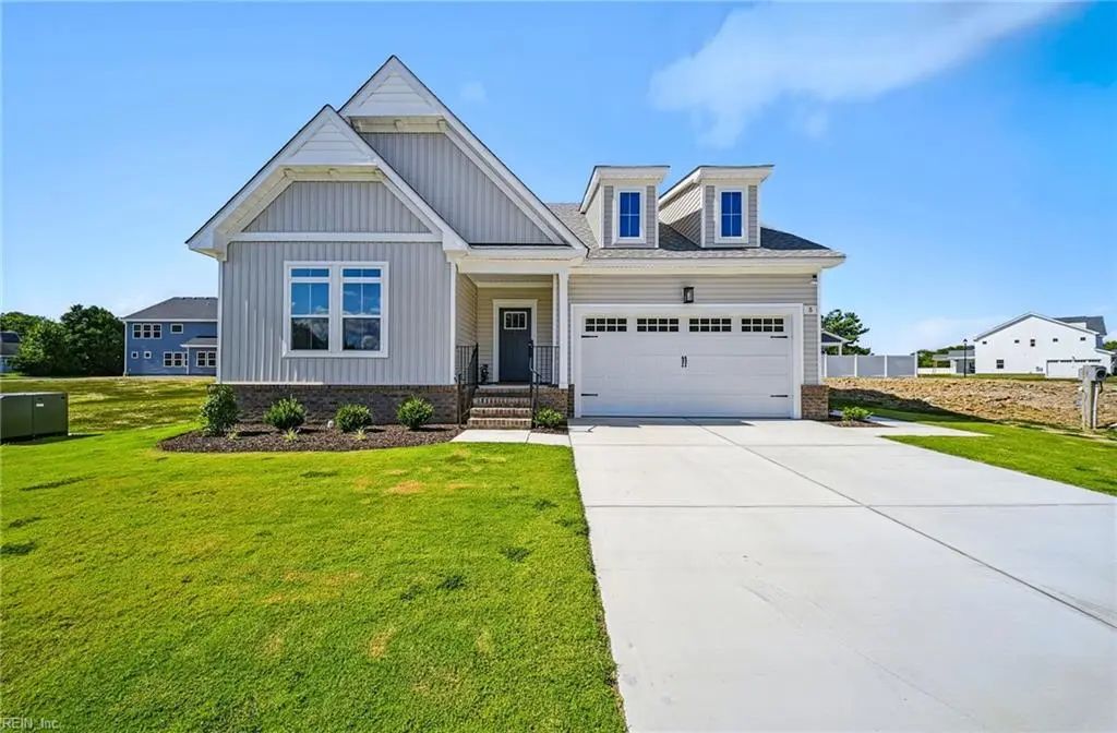 5 Mulligan Ln, Suffolk