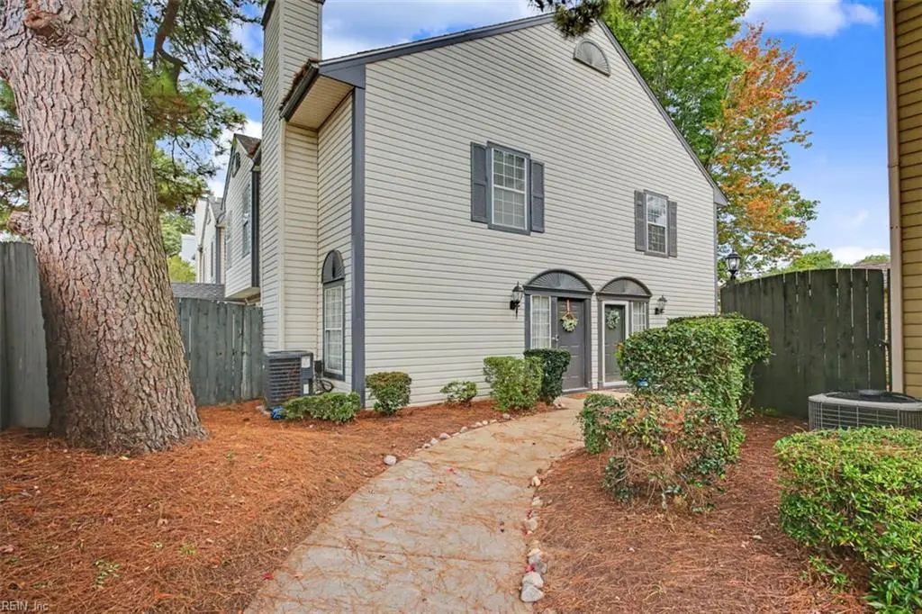 506 Redbird Ct, Virginia Beach