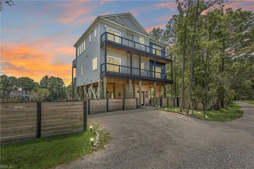 256 T Hunts Neck Rd, Poquoson