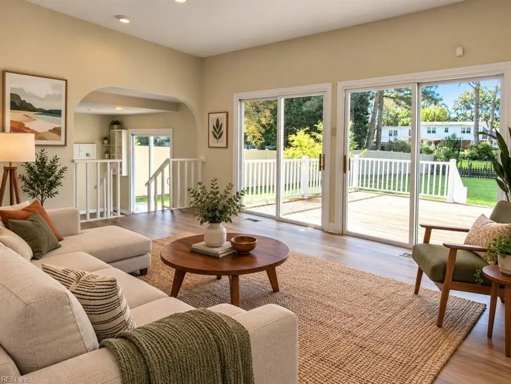 111 S Ridgeley Rd, Norfolk