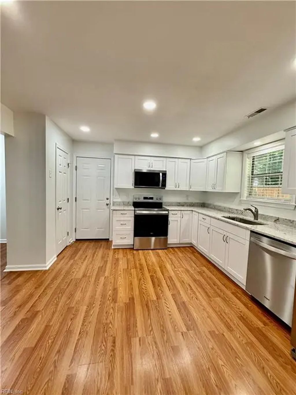 1342 Crane Cres, Virginia Beach