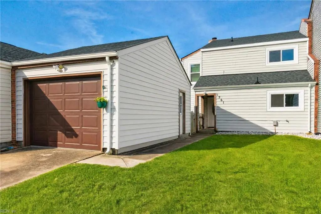 1261 Christian Ct, Virginia Beach