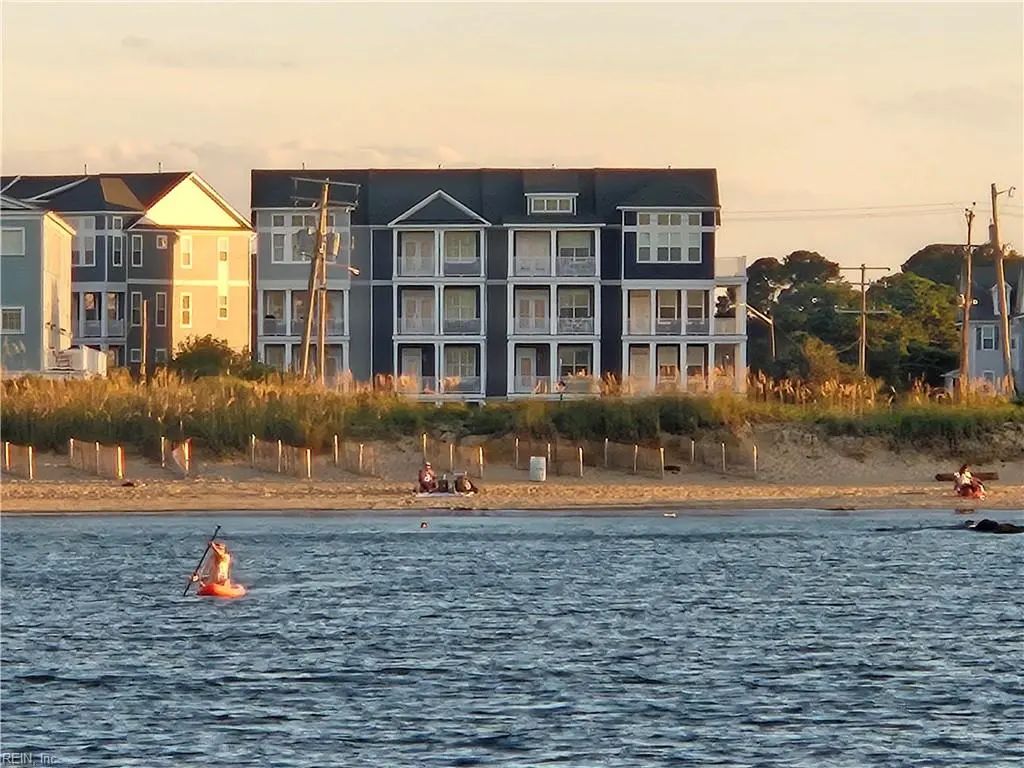9687 Shore Dr, Norfolk