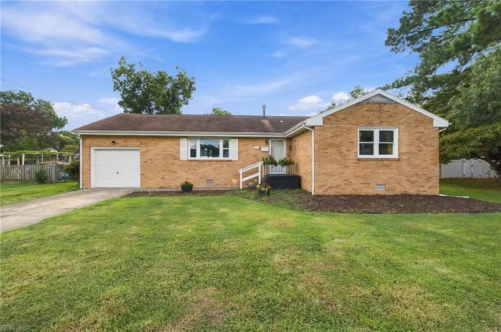 110 Southerland Dr, Hampton