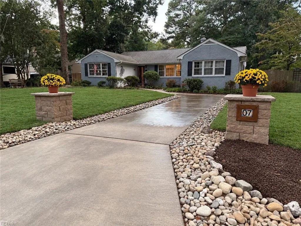 7 Sir Francis Wyatt Pl, Newport News