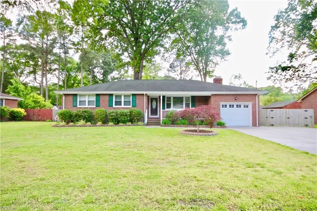 400 Briarfield Dr, Chesapeake