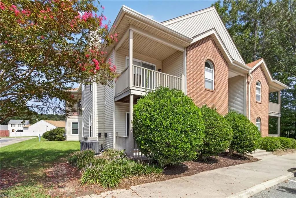 504 Mary Robert Ln, Newport News