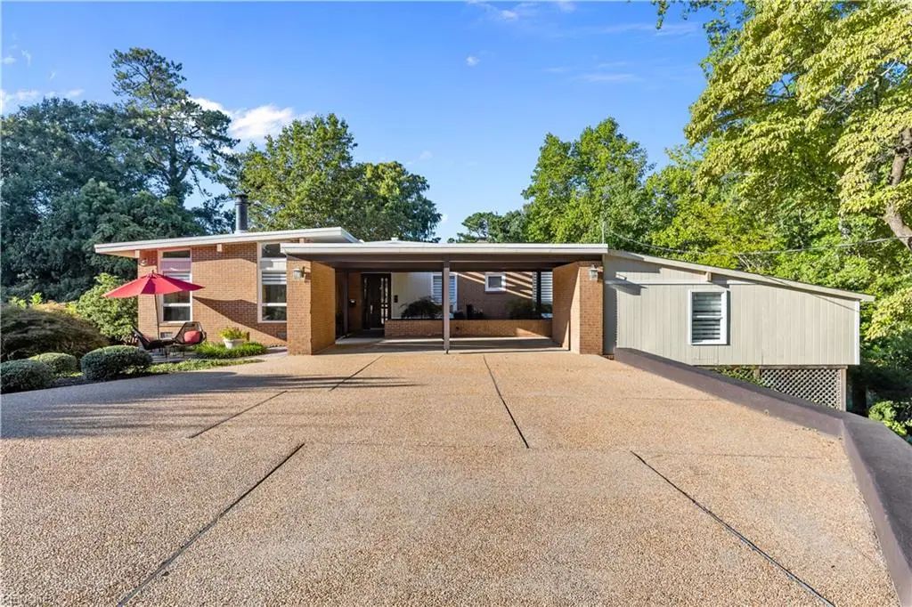 8 Rollingwood Pl, Newport News