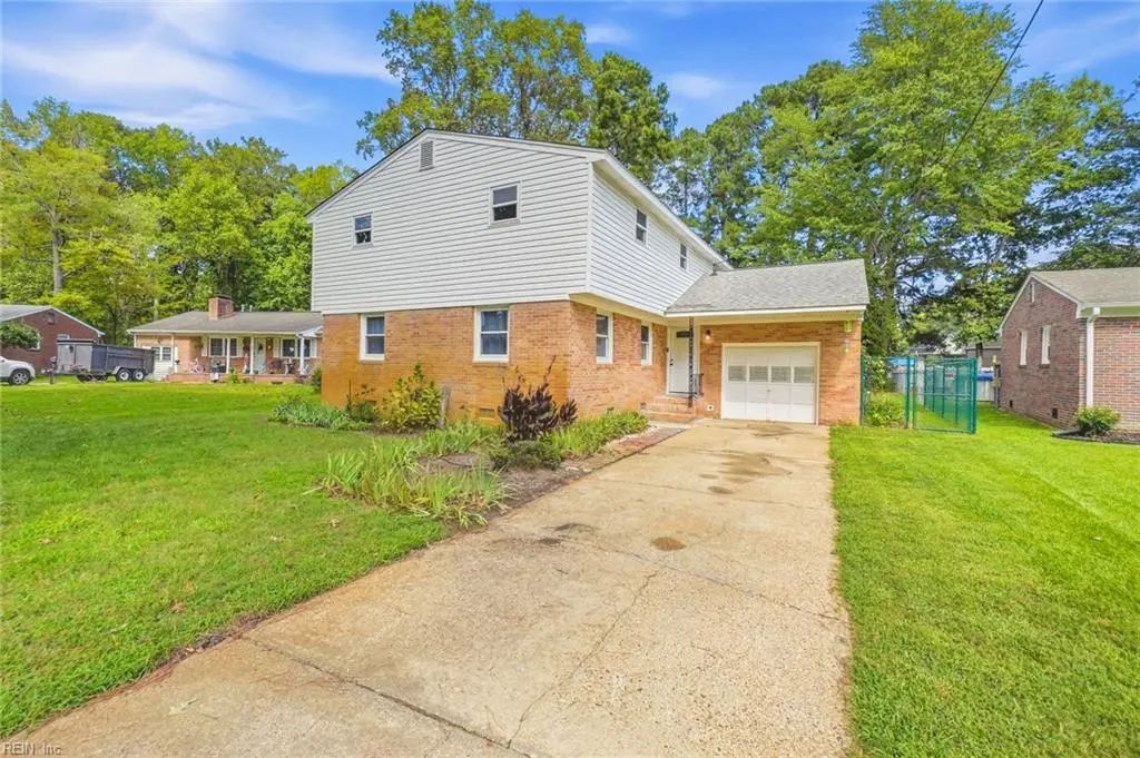 793 Fawn Ln, Newport News