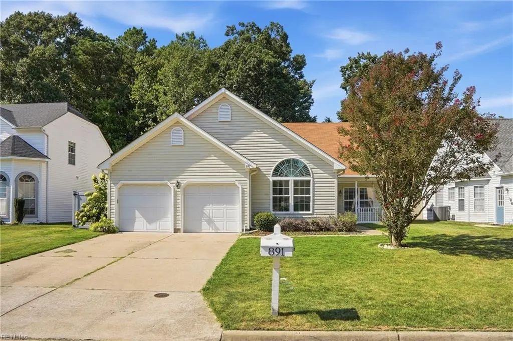 891 Holbrook Dr, Newport News