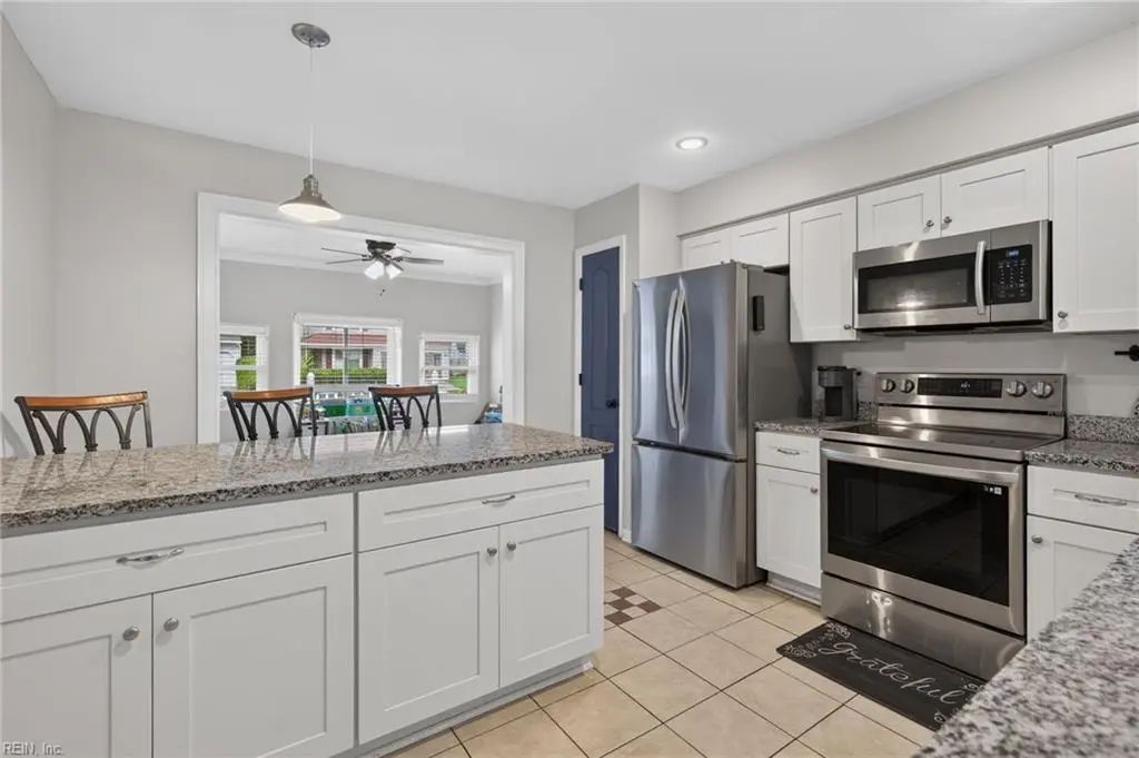 1072 Taylor Rd, Virginia Beach