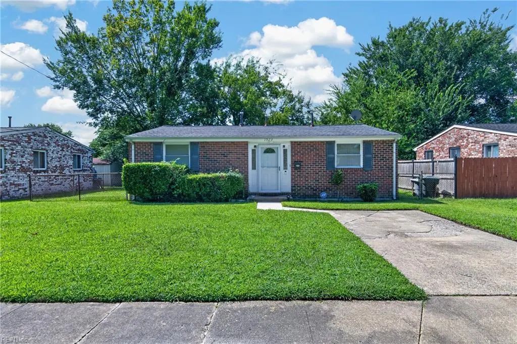 1923 Mcculluch Rd, Hampton
