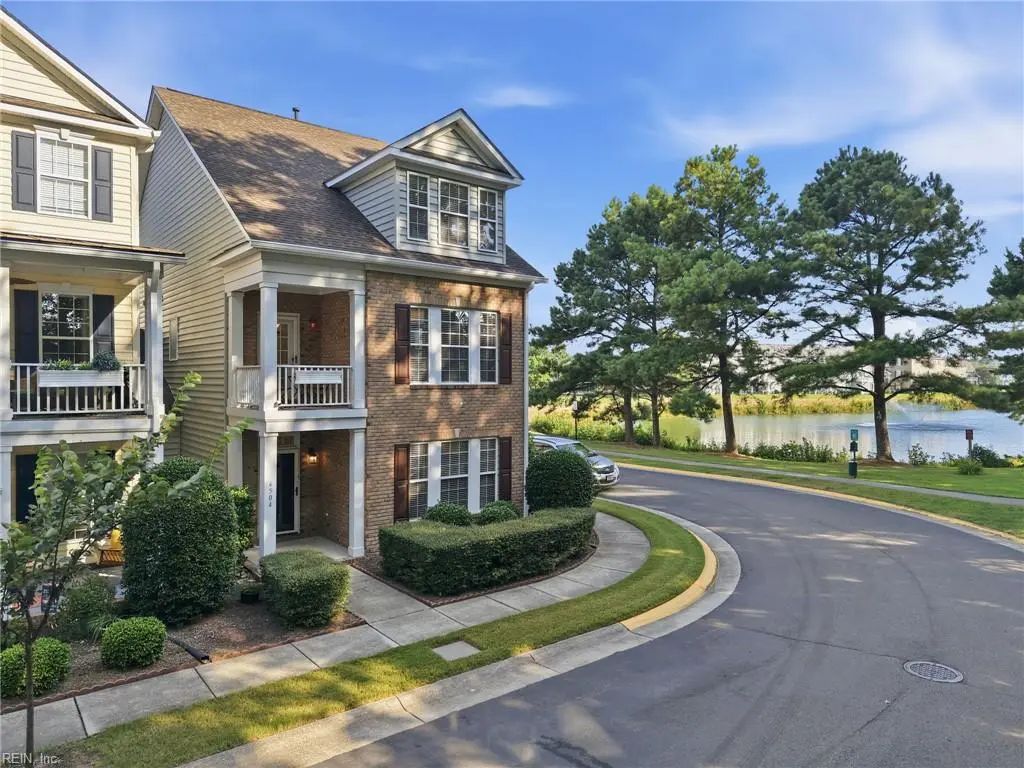 4504 Willow Croft Dr, Virginia Beach
