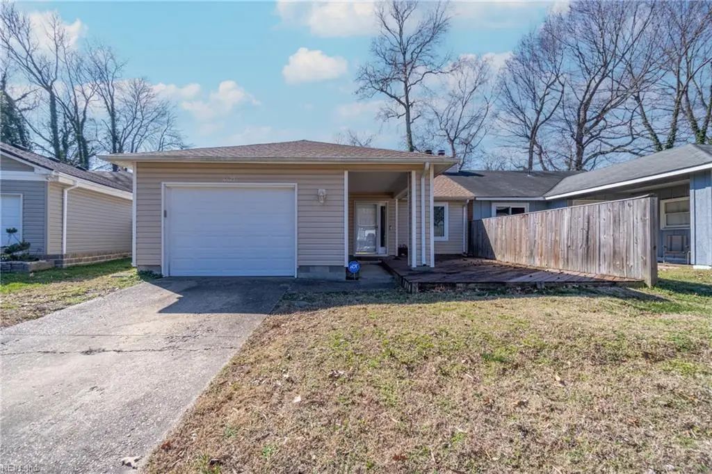 4421 Smokey Lake Dr, Virginia Beach