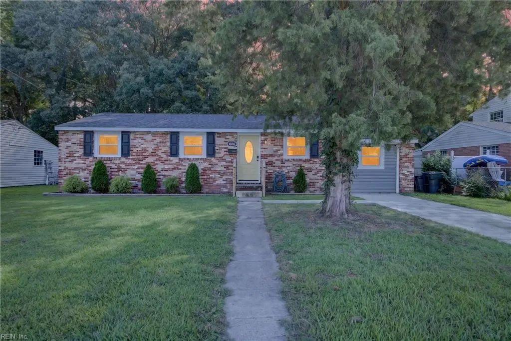 1936 Beall Dr, Hampton