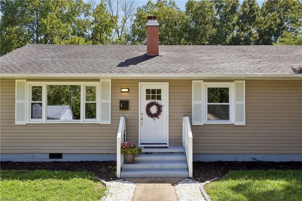 202 Woodhaven Rd, Newport News