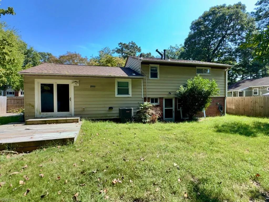 8333 Capeview Ave, Norfolk