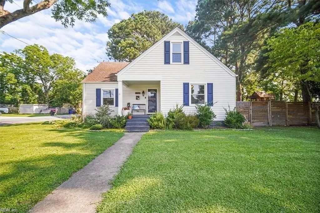 3820 Race St, Portsmouth