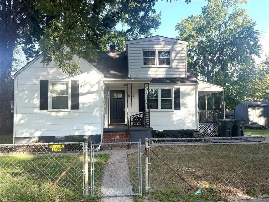 4722 Lind St, Norfolk
