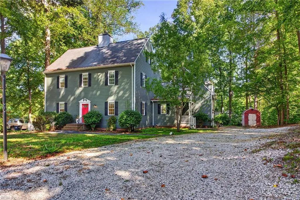 147 Country Club Dr, James City County