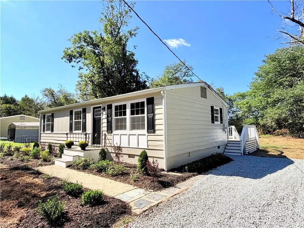 8024 Airport Rd, New Kent County