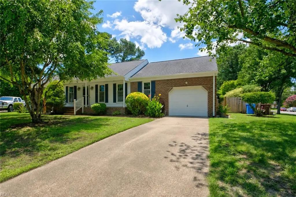 403 Caravelle Ct N, Chesapeake