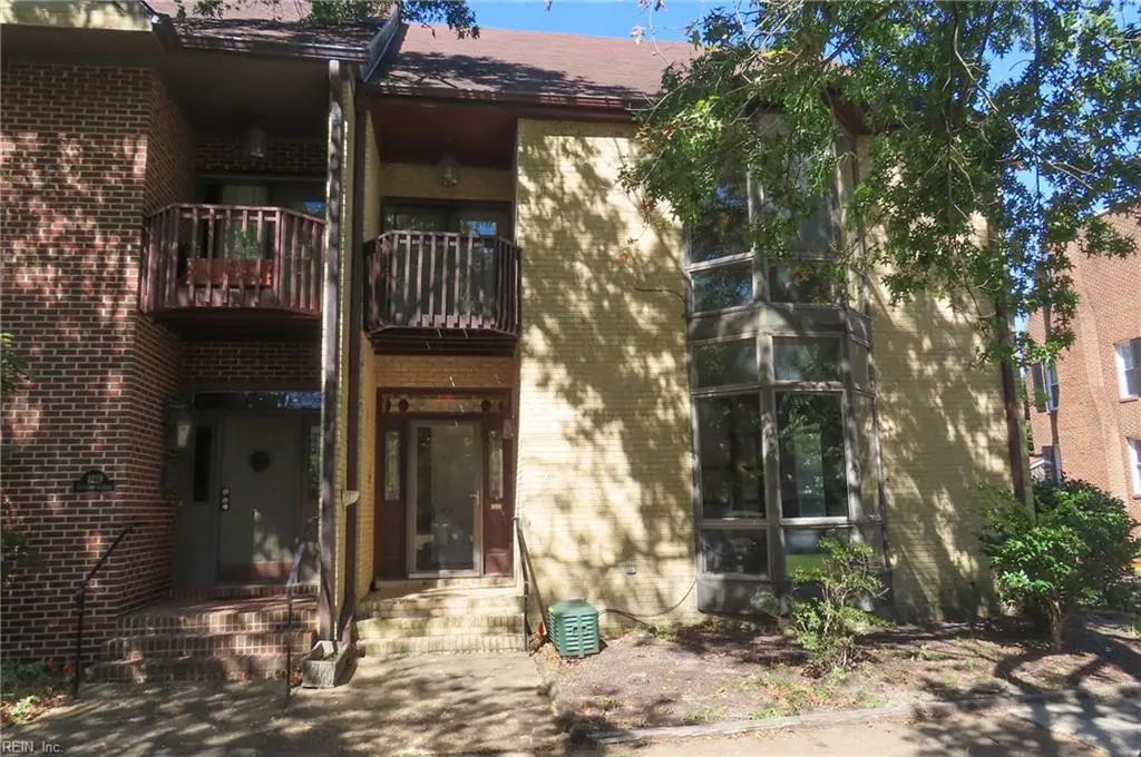 1233 Botetourt Gdns, Norfolk
