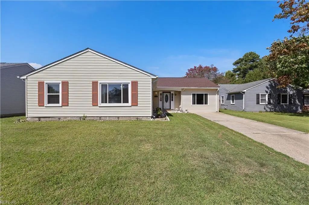 115 Virginia Dr, Newport News