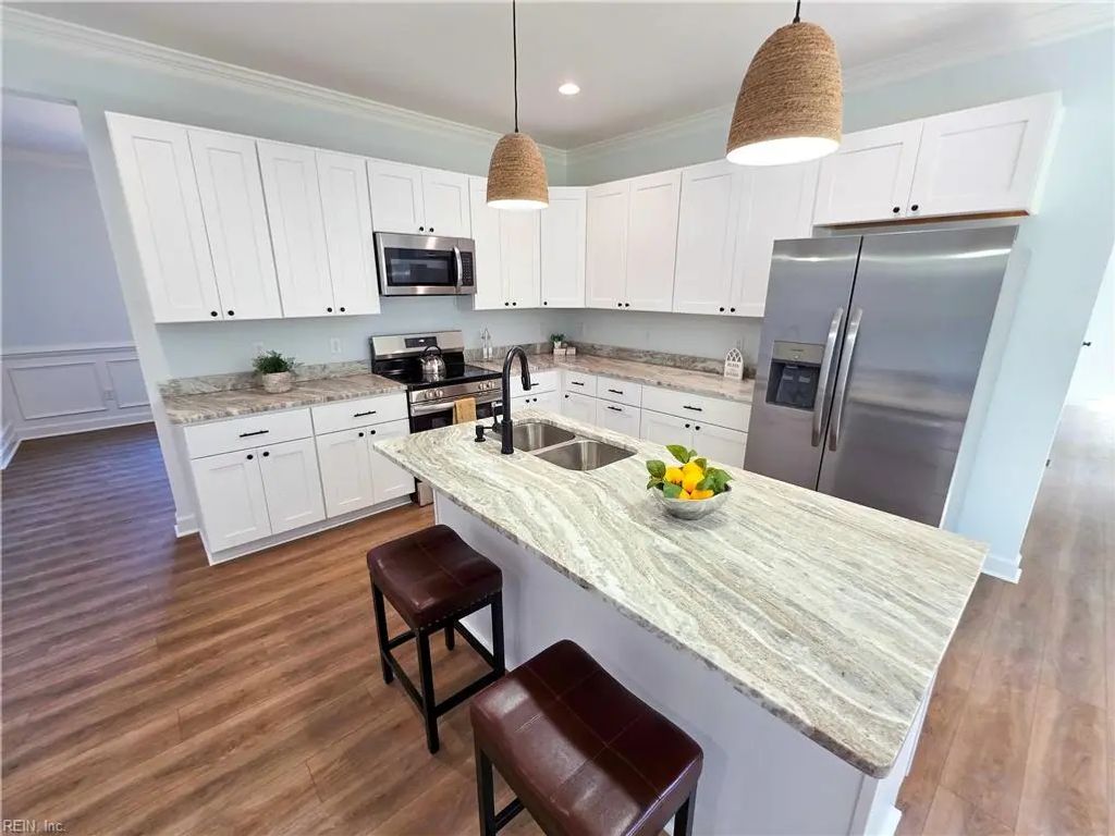 1013 Barbara Dr, Suffolk