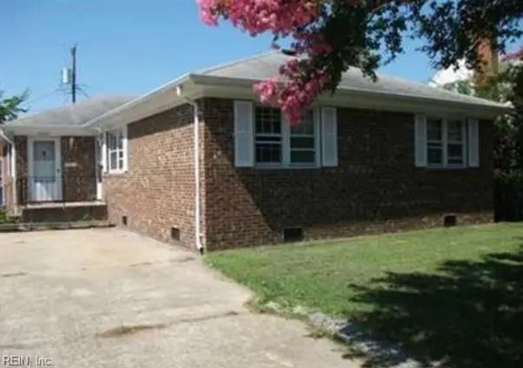 9243 Atwood Ave, Norfolk