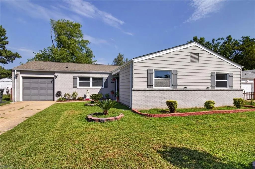 105 Greenwell Dr, Hampton