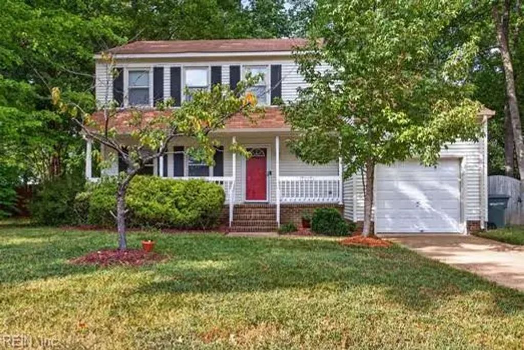 68 Michaels Woods Dr, Hampton
